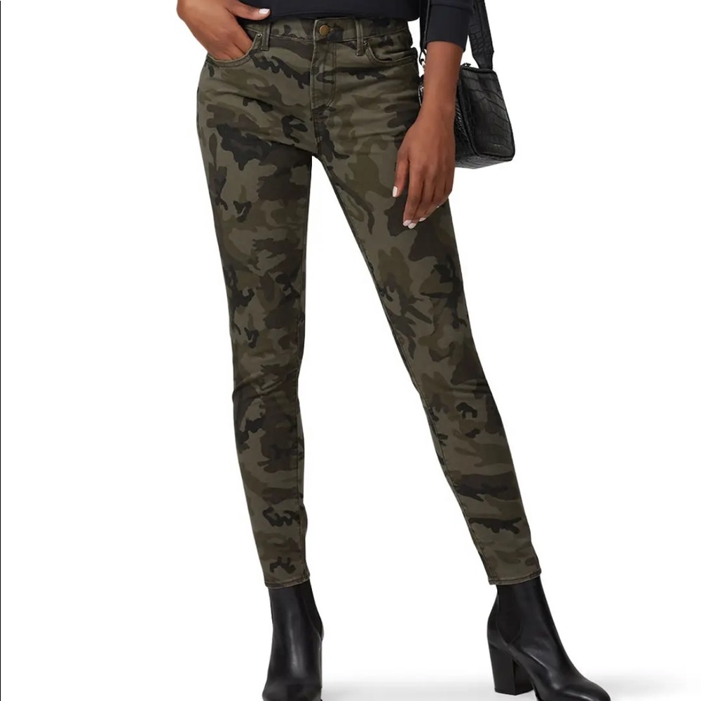 Louna Camo Pants